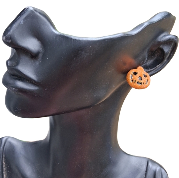 Spooky Sparkle Jack-O-Lantern Stud Earrings - Picture 2 of 5